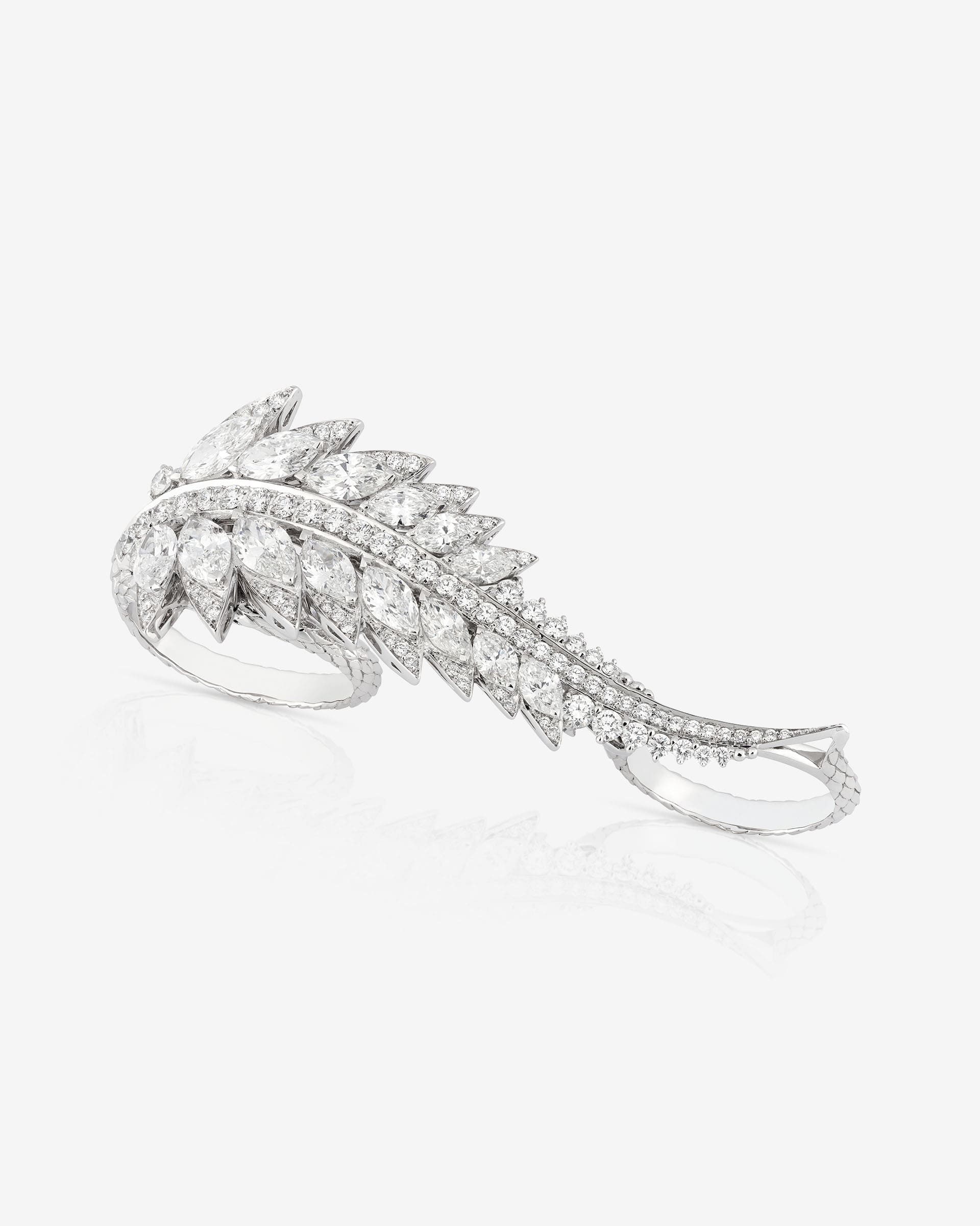 Plumage Three Finger Ring in 18K Gold Stephen Webster