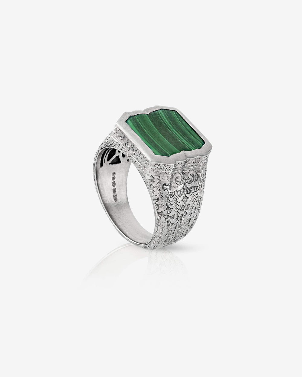 Stephen Webster Cuban Leaf pinky ring in sterling silver with malachite centre — top view showing engraved leaf-pattern band and rich green malachite gemstone