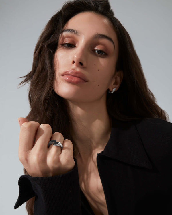 Pavé Split Wing Band