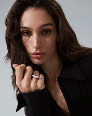 Pavé Split Wing Band