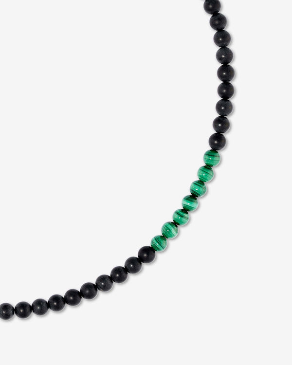 close-up-thorn-beaded-malachite-necklace-detail-stephen-webster