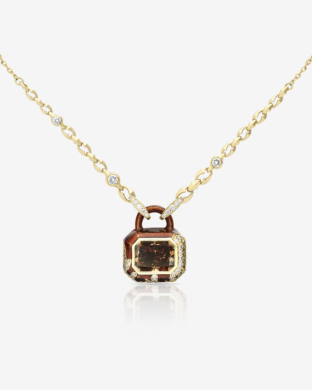 Full Bleed Pendant in 18 ct yellow gold with brown diamond centre and graduated brown & white diamonds — front view