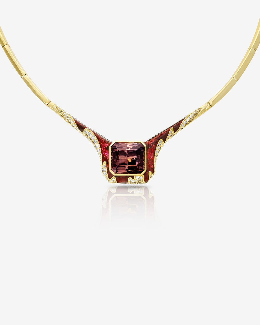 Full Bleed Horizon Collar necklace in 18 ct yellow gold with pink zircon centre and graduated brown & white diamonds — front view