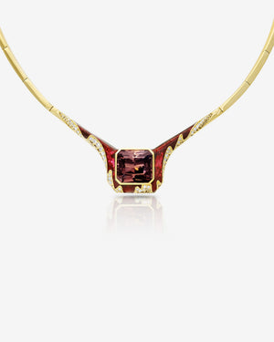 Full Bleed Horizon Collar necklace in 18 ct yellow gold with pink zircon centre and graduated brown & white diamonds — close up