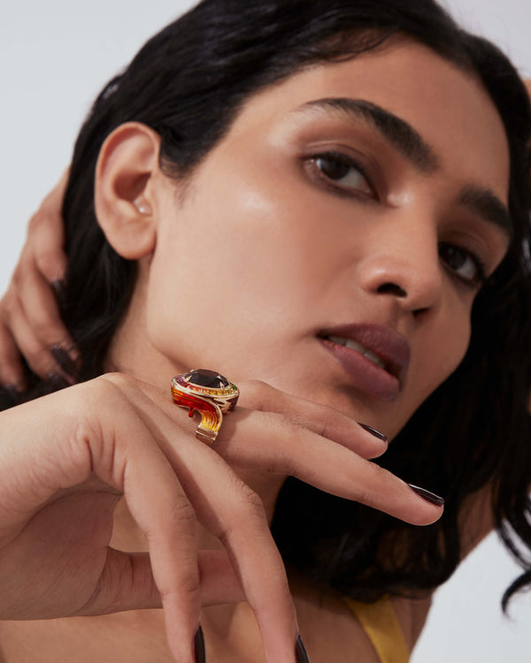 Side profile of Joie De Vivre ReBelles ring showing yellow-gold band and gemstone cluster