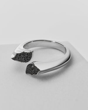 Pavé Split Wing Band