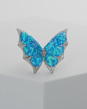 Fly By Night butterfly Crystal Haze cocktail ring in 18k white gold with white diamond pavé fine jewellery