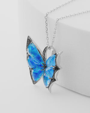 360 video of Black Opalescent Crystal Haze quartz and black diamond pavé setting on Stephen Webster pendant