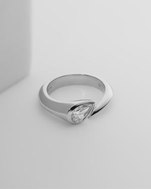 Thorn Arc Solitaire Slimline Ring