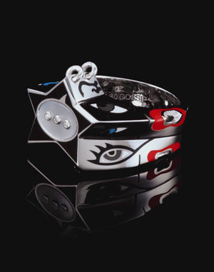 Stephen Webster × Machine Gun Kelly Gossip Ring Edition Eight in sterling silver with black enamel star — 360 video