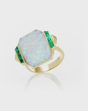 Crystal Haze Twister Ring