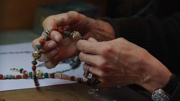 Bespoke jewellery designed by Stephen Webster, handcrafted in London using ethically sourced gemstones and precious metals