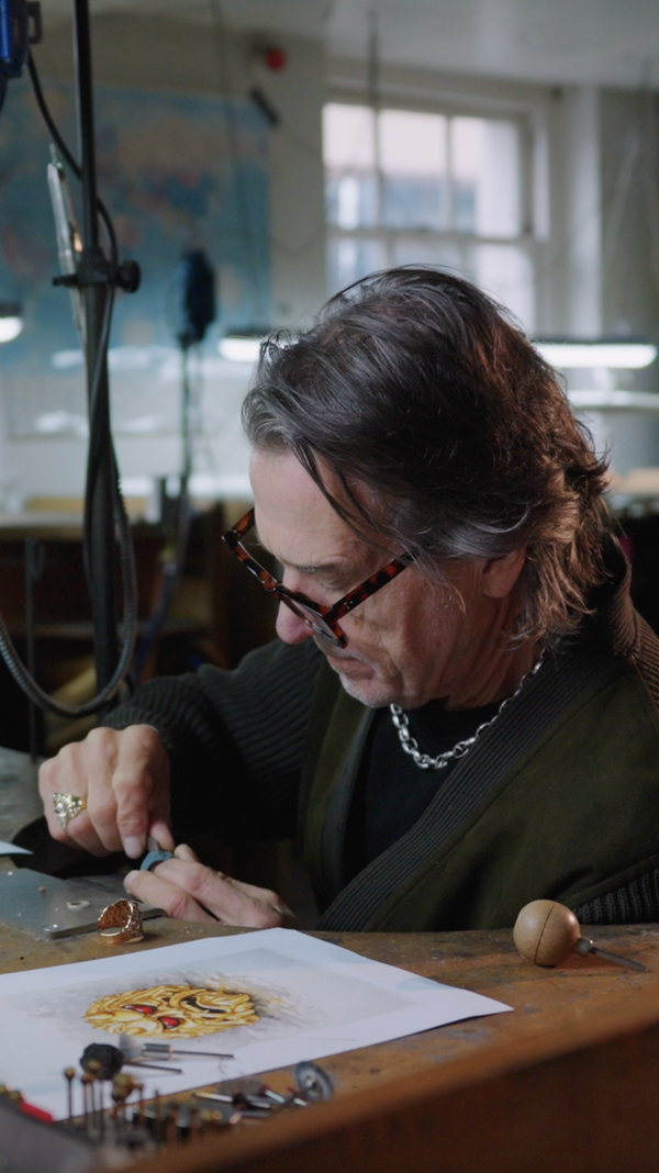 Bespoke jewellery designed by Stephen Webster, handcrafted in London using ethically sourced gemstones and precious metals