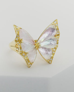Fly By Night butterfly Crystal Haze cocktail ring in 18k yellow gold with white mother of pearl and diamond pavé