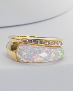 Stephen Webster white opalescent Crystal Haze slimline ring in 18ct yellow gold with white diamonds