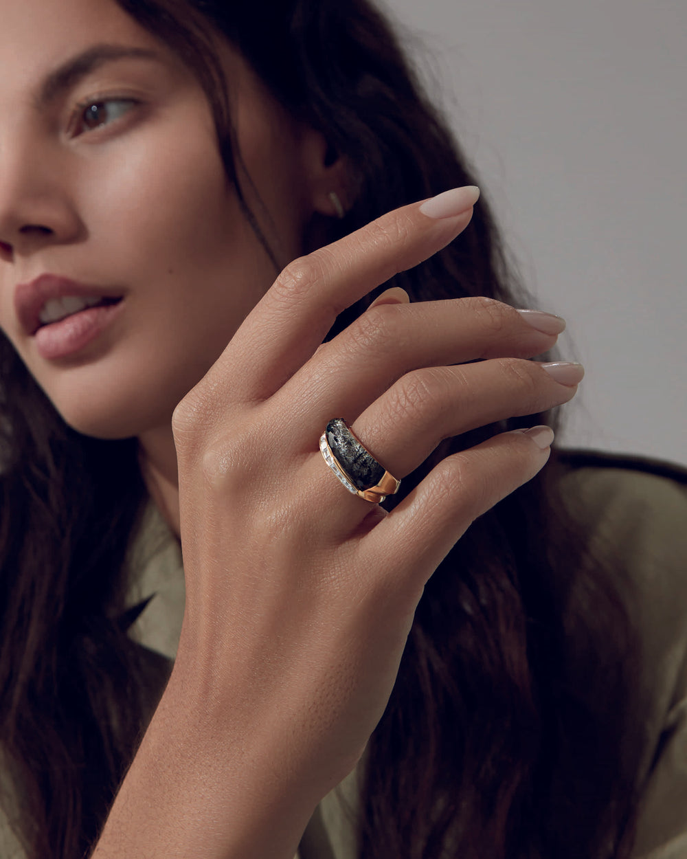 Stephen Webster silver obsidian Crystal Haze slimline ring in 18ct white gold with silver obsidian Crystal Haze and diamond accents