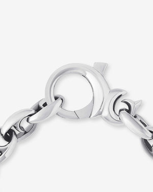 Clasp and link connection detail of Stephen Webster sterling silver Thorn Medium Oval bracelet