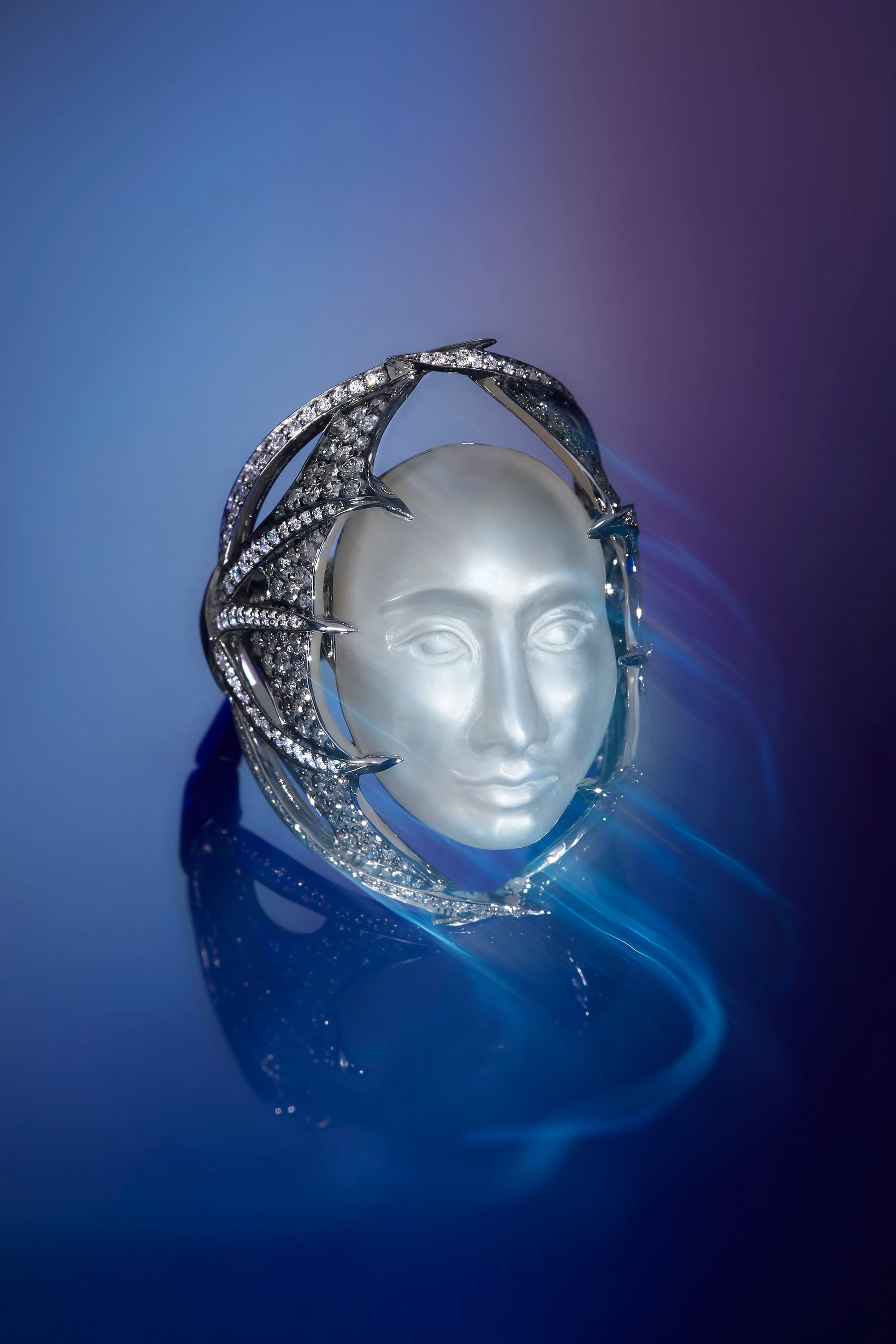 White gold metal used in Stephen Webster fine jewellery designs