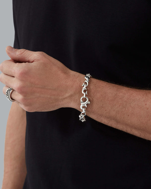 Model wearing Stephen Webster Thorn S Link Bracelet in recycled sterling silver on wrist