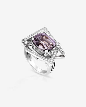 Vertigo Lost Horizon cocktail ring in 18 ct white gold with mauve spinel centre, grey spinels and white diamonds — front view on plain background