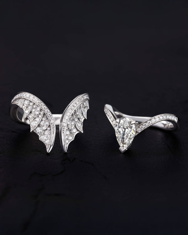 White gold Magnipheasant solitaire ring with white diamond styled shot